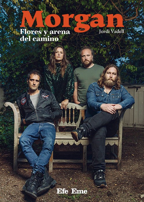 Morgan: Flores y arena del camino